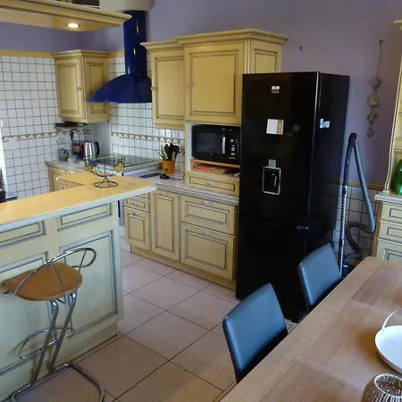 Maison De Charme-3 Suites-terrasse Jardin 6 Adu- 2 Enf- Climatisee Ferienhaus *