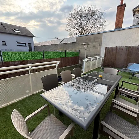 Maison de charme-3 suites-terrasse jardin 6 Adu- 2 Enf- CLIMATISÉE Hébergement de vacances Moulins (Allier)