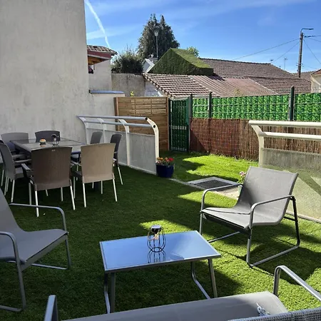 Maison De Charme-3 Suites-terrasse Jardin 6 Adu- 2 Enf- Climatisee Vakantiehuis Moulins (Allier)